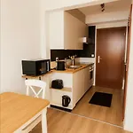 Apartment Vue Imprenable Sur Les Alpes Et Parking Prive Gratuit *