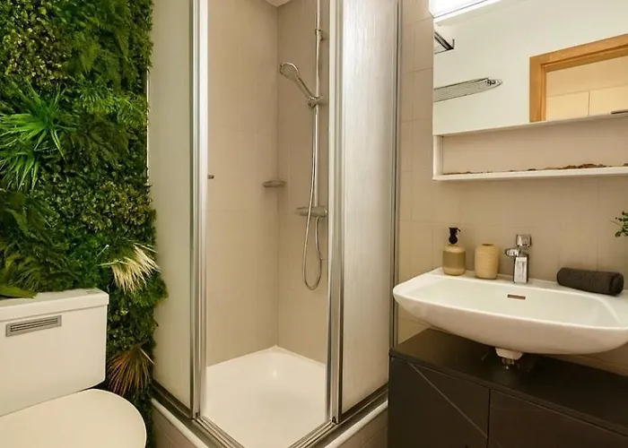 Vue Imprenable Sur Les Alpes Et Parking Prive Gratuit * Crans-Montana